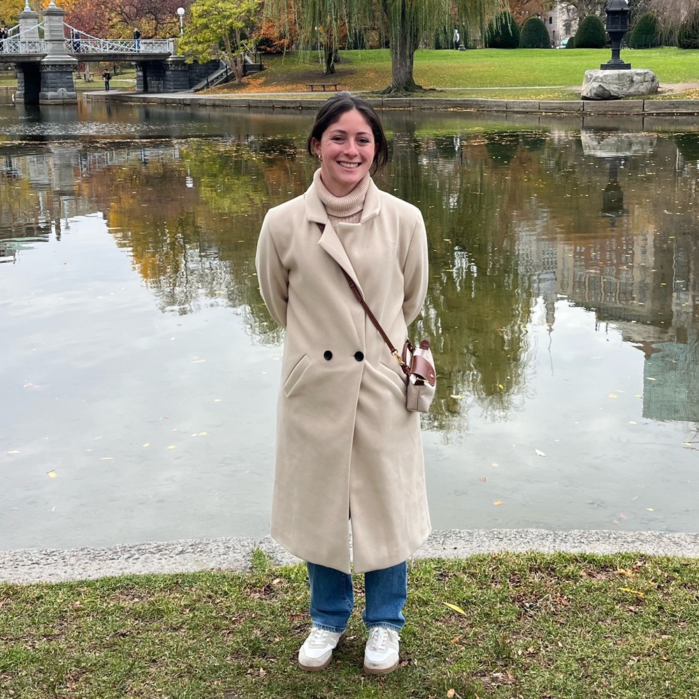 Meet your Posher, Julia